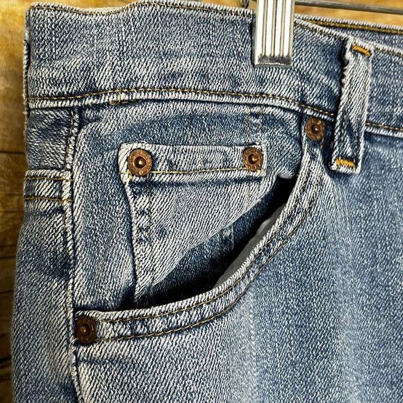 LEVI'S 505  NOUVEAU STRAIGHT STRETCH BROKEN IN SOFT PREMIUM CASUAL DENIM JEANS - Picture 9 of 12